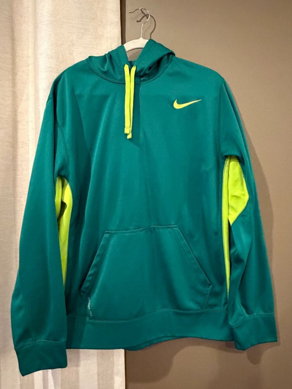 Nike Men's Green & Yellow Therma-Fit Pullover Hoodie Long Sleeve, Size Large
